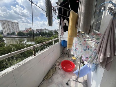 Chung cư tầng 6 view sông 60m2   đinh tiên hoàng bt 3