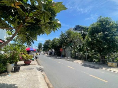 Nhà mặt tiền vuông 3 tầng xe tải tránh 100m2   thạnh lộc 31 q12 4