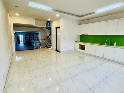 Bán nhà mặt phố tây hồ   120m    5 tầng   mt 5.5m   ô tô tránh   vỉa hè   gpxd 7 nổi   1 hầm 3