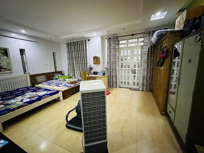 Nhà góc 2 mặt tiền kinh doanh khu dân cư tăng nhơn phú b 3