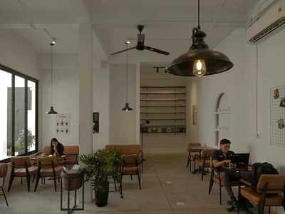 Cần sang quán cafe   vị trí đẹp, kinh doanh ổn định 1