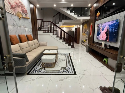 Bán nhà mặt đường 126 kiều hạ , hải phòng   2,5 tầng, 2 mặt tiền, full nội thất 1