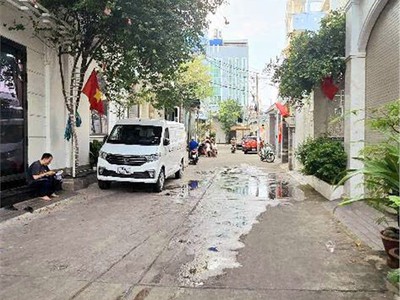  nhà 2 mặt tiền hẻm xe hơi   nguyễn văn quá, q12   ngang hơn 6m   111m    hơn 6 tỷ 2