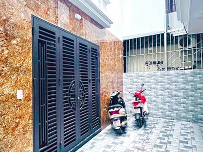 Bán nhà xuân đỉnh 35 m 5 tầng,cạnh trường tiêu học .giá nhỉnh 7 tỷ. 0