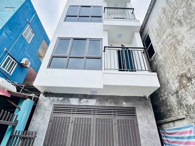 Chính chủ bán chdv xuân đỉnh 40/45 m 7 tàng.thang máy .mới cứng.sát phố.chỉ:12 tỷ 0