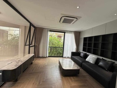 HIẾM CÓ, NHÀ PHỐ HỒNG TIẾN, BỒ ĐỀ, Long Biên, 42m2, 7 Tầng, Gara Ô tô, Thang Máy 3