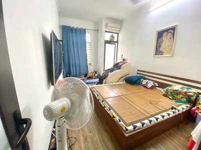 Bán nhà mặt phố vĩnh tuy 5 tầng dân xây ô tô dừng đỗ kinh doanh ngày đêm hai bà trưng 1