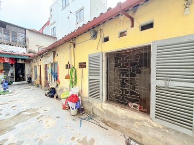 Bán đất ngõ 281 trần khát chân 150m lô góc 80M ra phố hai bà trưng 2