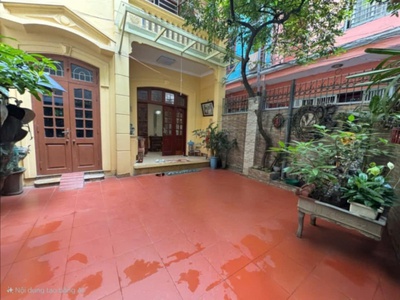 Bán Nhà Võng Thị   Tây Hồ, Gần Hồ Tây, DT85m2 x 3 tầng ,Thoáng sáng, Ở sướng, Giá 20.9 tỷ 0