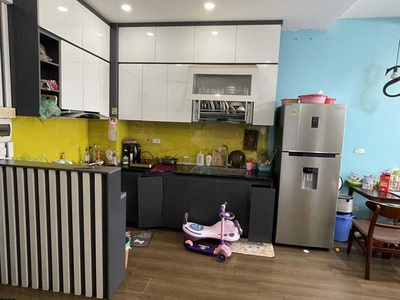 Chính chủ cần bán nhanh căn hộ tầng trung, view hồ,full nội thất tại kđt Thanh Hà-Hà Đông 3