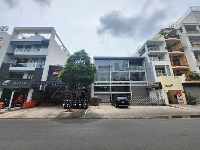 Ngang lớn 13.5x27m cn 334m mtkd trần nguyên đán ngay phan xích long tn.220tr/th 110tỷ 0