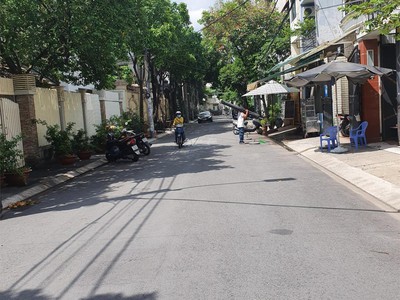 Duy nhất  lô đất góc 2 mặt tiền hxh vị trí vàng đường cộng hòa tb cn.71m2-12 tỷ xíu 3