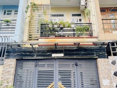 Nhà đẹp 60m - 3 tầng - 4pn - hẻm 8m thông - sát mt - gần aeon - kcntb - ga t3 0