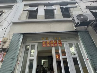 Nhà đường trần phú phường 7 quận 5 cũ. 1