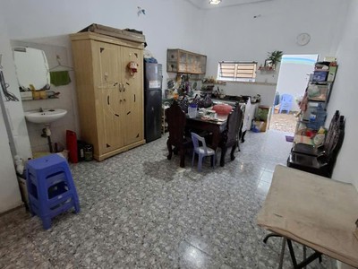 Nhà mặt tiền vuông 2 tầng xe tải tránh 100m2   thạnh lộc 16 q12 2