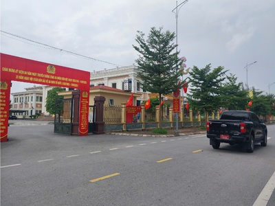  bán gấp 148m đất văn giang, 300m ra kđt ecopark. mt đẹp 8.4m. ô tô tránh, vào nhà. chỉ hơn 5 tỷ 2