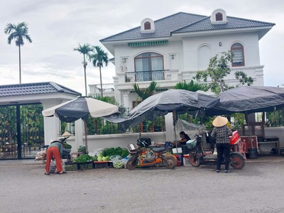 cc bán 150m đất văn giang   ecopark   mt rộng 8.3m   150m    ô tô tránh. chỉ hơn 5t 2