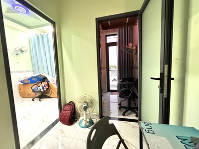 Bán nhà 3 tầng   54m    4pn   giá chỉ 4.7 tỷ  - hẻm xe hơi - linh xuân thủ đức 2