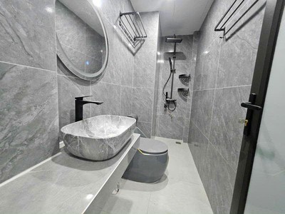 Vip bán gấp nhà nguyễn văn cừ 80m,6 tầng thang máy,ô tô tránh,gara ô tô.kd,hơn 18 tỷ 3