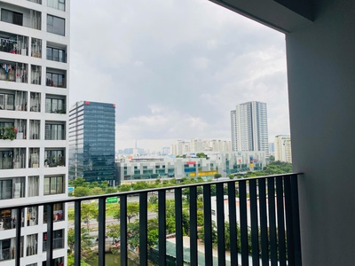 Cơ hội sở hữu căn hộ lavida plus q7 giá hời, 37m2, 1pn, tầng 9, view đông nam thoáng đãng, sổ hồng 0