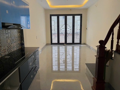 Gia đình cần chuyển em nó sang chủ mới  cho căn hộ tại  đồng mai - hà đông nhà 5 tầng, nhỉnh 3 tỷ 0