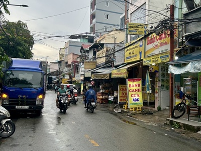 Nhà bán nằm ngay trung tâm q4 - mặt tiền đường xóm chiếu - giao thương giừa đoàn văn bơ, xóm chiếu 2