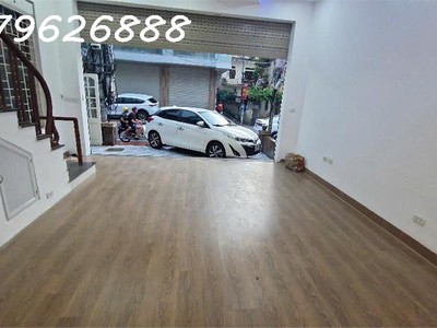 Nhà mặt phố bà triệu - ô tô tránh,  vỉa hè rộng - nở hậu - lô góc - kinh doanh đỉnh 2
