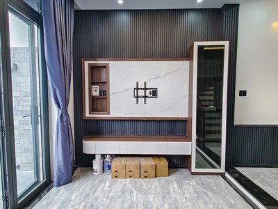 Chính chủ bán nhà MT gần cổng chào huyện Cần Đước, 90m2, giá 2 tỷ 4 3