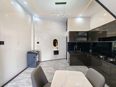 Chính chủ bán nhà MT gần cổng chào huyện Cần Đước, 90m2, giá 2 tỷ 4 5