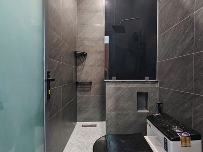 Chính chủ bán nhà MT gần cổng chào huyện Cần Đước, 90m2, giá 2 tỷ 4 8