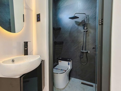 Chính chủ bán nhà MT gần cổng chào huyện Cần Đước, 90m2, giá 2 tỷ 4 18