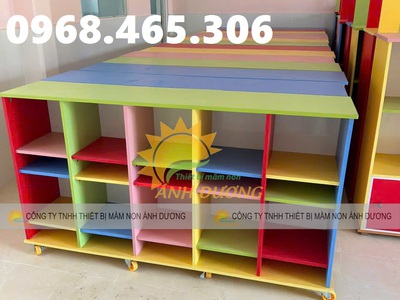 Tủ cặp dép mầm non, tủ cặp mầm non bằng gỗ 3