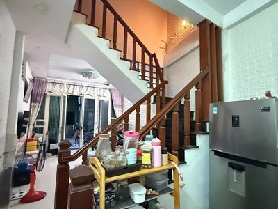 Bán nhà 3 tầng, dt 70m2 kiệt ôtô tô hiệu   liên chiểu, đà nẵng   giá chỉ 3.73 tỷ 2