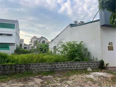 Đất đẹp - giá tốt - vị trí đắc địa tại mặt đường trương hán siêu, thành phố hoà bình 0