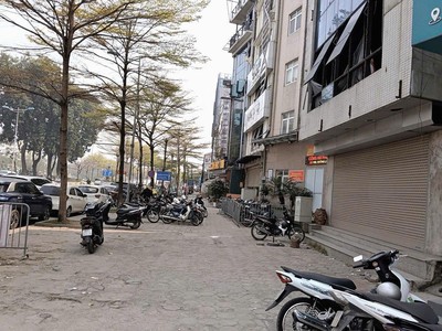 Mặt phố láng đđ 110m  mt 7m lô góc 3 thoáng vỉa hè rộng 10m xây building 68.6 tỷ 0