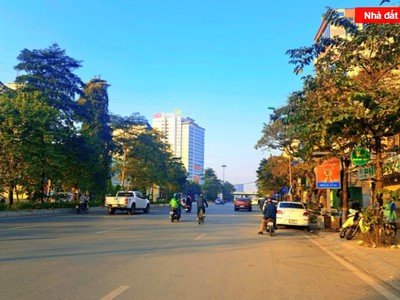 Mặt phố văn cao - 95m  - 6 tầng thông sàn - mt 5m - kinh doanh đỉnh 2