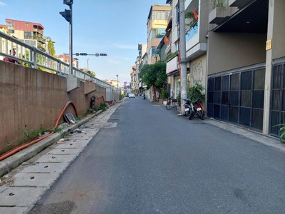 Nhà tây hồ 35m, đường trước nhà 20m, mặt.tiền. 6.8m, vào bước ra mặt hồ tây 1