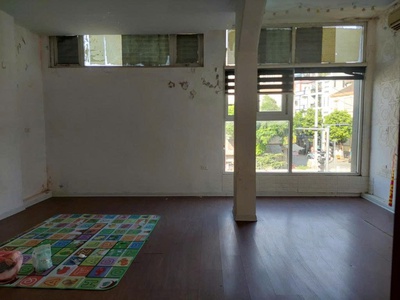Nhà tây hồ 35m, đường trước nhà 20m, mặt.tiền. 6.8m, vào bước ra mặt hồ tây 3
