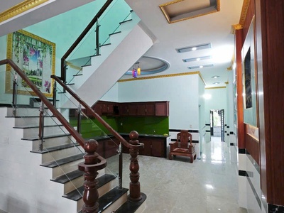 Nhà chính chủ - giá ưu đãi chính chủ cần bán nhanh 2 căn nhà mặt tiền kinh doanh tại tp tân uyên , 4
