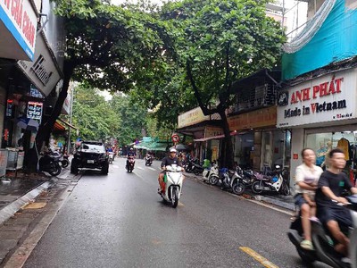 Mặt phố mai hắc đế bán 120M đất lô góc hai bà trưng 1