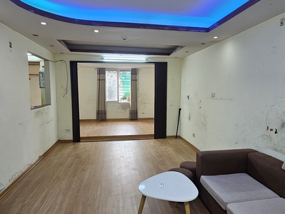 Bán tập thể tầng 1 nhà A ngõ 133 Nguyễn Trãi, P thượng đình, quận Thanh Xuân 2,9 tỷ 18