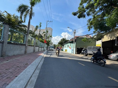 Gấp bán nhà xưởng đường 16m ql1a 825m2 ngang 33m ngay cvpm quang trung chỉ 33 tỷ. 0