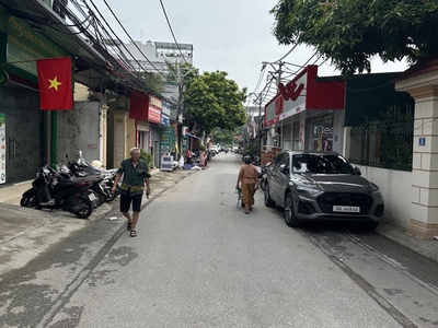 Phố trạm,long biên 29tỷ 155m mặt tiền 7m ngõ 3 ô tô kinh doanh cho thuê đỉnh 0