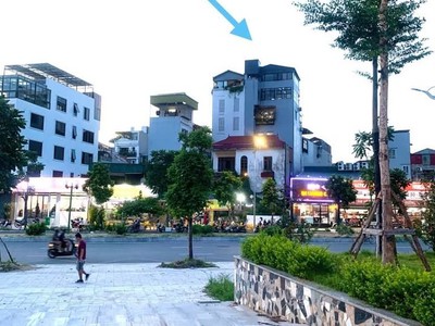 Siêu biệt thự đẳng cấp ngọc thụy   bồ đề   long biên    diện tích: 170m    7 tầng thang máy   mặt 0