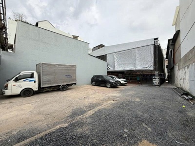 Bán đất mặt tiền hồ đắc di - ngay padora trường chinh, 5,6x15m, vuông vức, giá 15,3 tỷ. 2