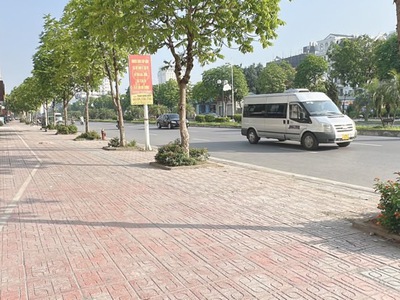 Bồ đề,long biên 23tỷ 150m đất mặt tiền 6m ngõ ô tô thông,kinh doanh,cho thuê đỉnh 3