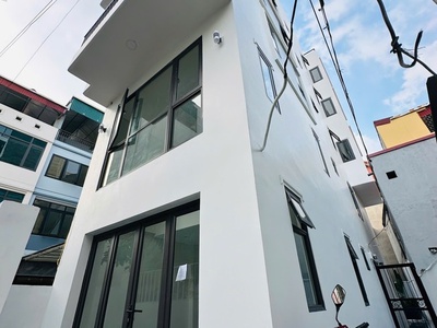 Sài đồng  nhà mới xây 6 tầng- thang máy - ngõ thông- cực thoáng-ở sướng.   diện tích 40m chỉ 0