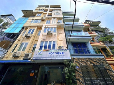 Phố  thái hà phân lô - vỉa hè - ô tô tránh - thang máy   giá siêu ngon.  với diện tích 105m tòa 0