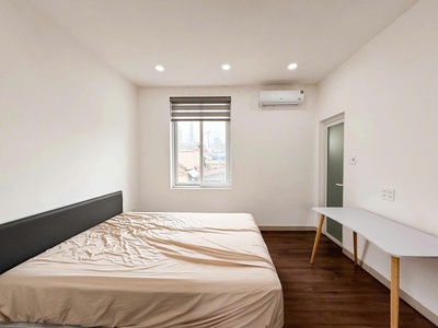 Siêu phẩm - dòng tiền sát quận 1 - dt  90m2 - giá chỉ : 11.99 tỷ. 0