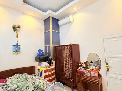 Giảm 2 tỷ gấp bán chdv mặt tiền dc11 tân phú 100m2  4 tầng 12 tỷ 2